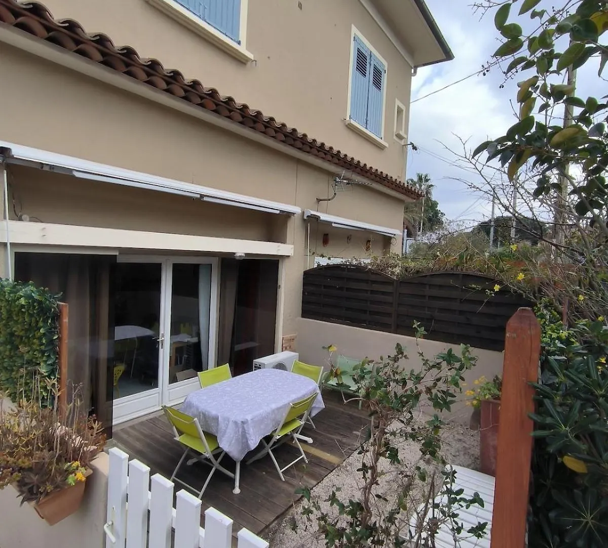 Appartement T2 Le Clos Fleuri Le Lavandou 0*,